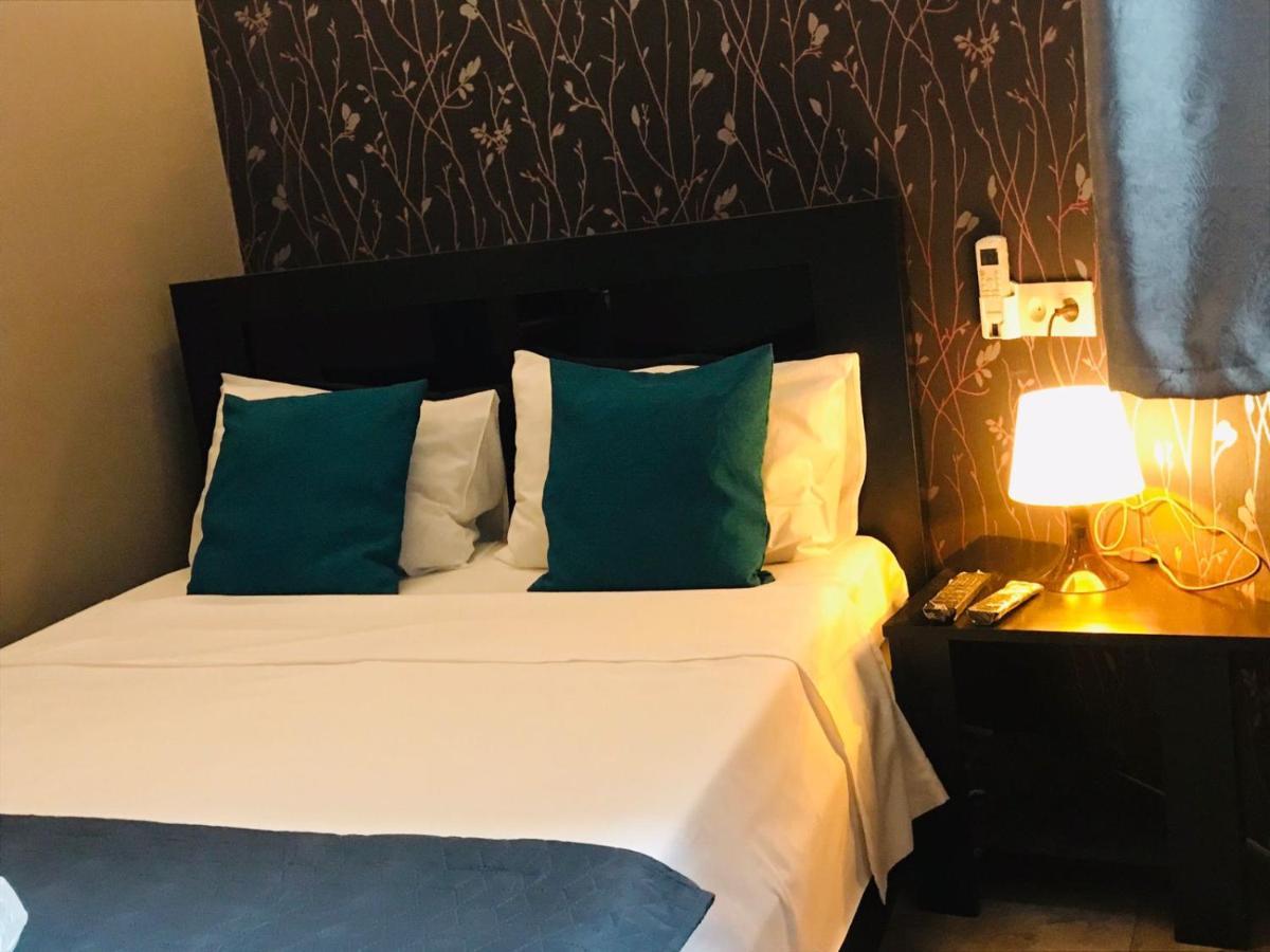My Cityhotel Tbilisi Bagian luar foto