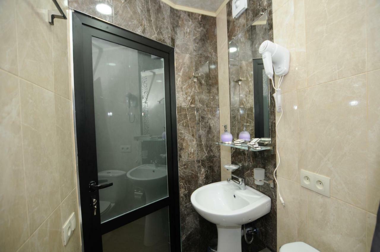 My Cityhotel Tbilisi Bagian luar foto